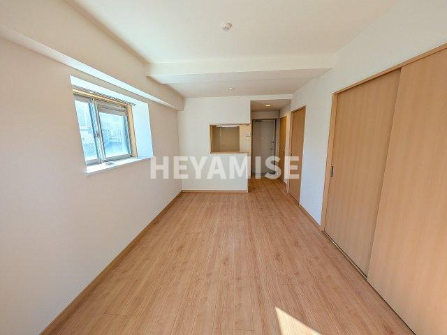 ルーシッド中央の居間・リビング