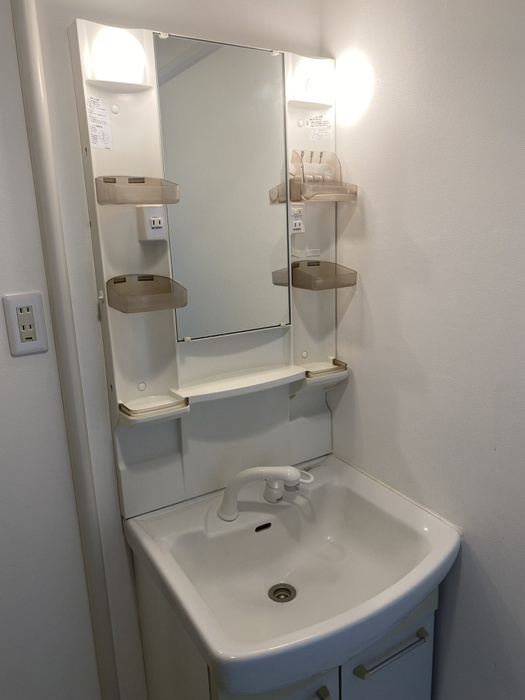シャイン浦和第1の独立洗面台|朝の身支度には欠かせない独立洗面化粧台