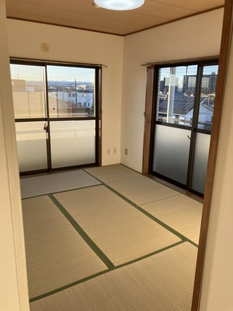 シャイン浦和第1の和室|フローリングだけでなく、和室もあります