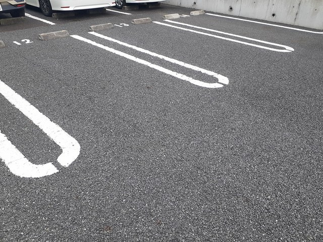 アヴァン新守谷Ⅱの駐車場|駐車場