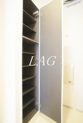 【玄関】 | リブリ・F・ミスズ | 玄関です。