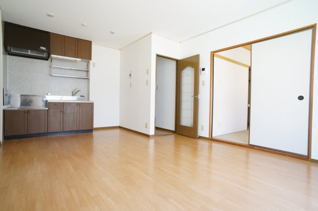 エクセル安倉の居間・リビング