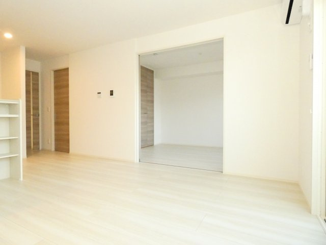 キングスヒルズの居間・リビング