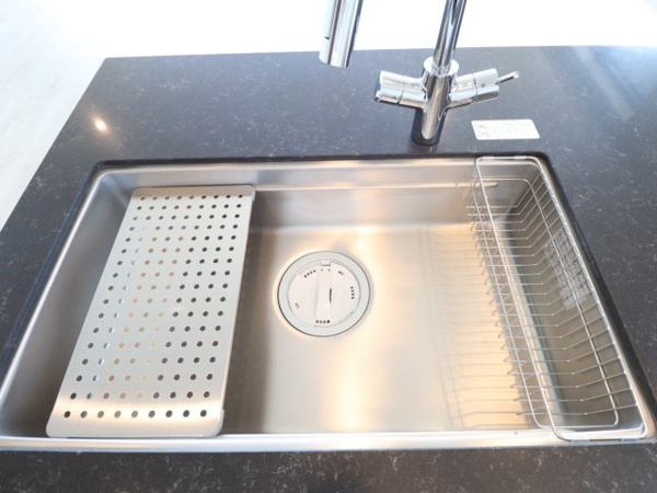 【キッチン】 | キッチンでお料理をお楽しみください