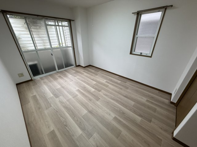 リヴェール西出の居間・リビング