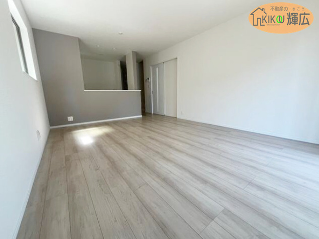 【居間・リビング】 | 明石市大久保町高丘2丁目（全2）2号棟