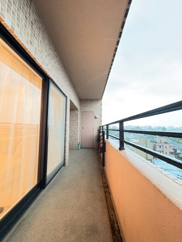 ルネ上野桜木のバルコニー