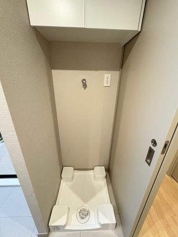 ルネ上野桜木のランドリースペース