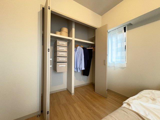 ルネ上野桜木の玄関