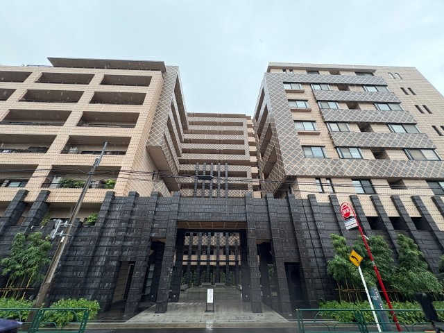 ルネ上野桜木の外観