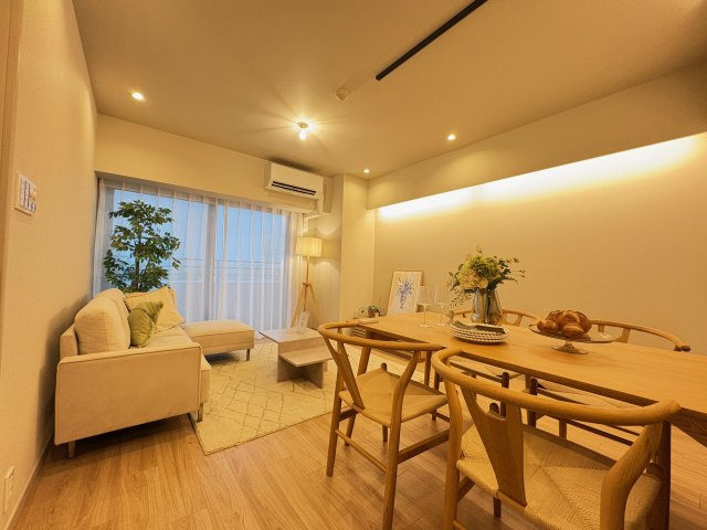 ルネ上野桜木の居間・リビング