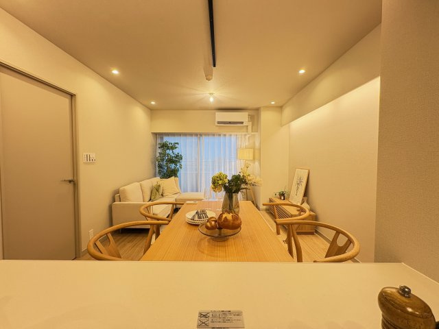 ルネ上野桜木の居間・リビング