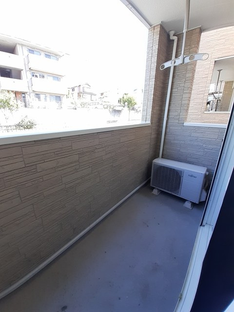 シオンⅡＢのバルコニー|開放的で明るい空間を演出してくれるバルコニーです