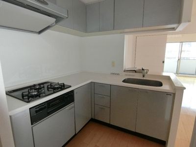 【キッチン】 | HF新横浜レジデンス | 嬉しい3口ガスコンロカウンターキッチン♪