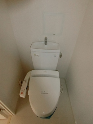 【トイレ】 | HF新横浜レジデンス | 温水洗浄便座付き♪