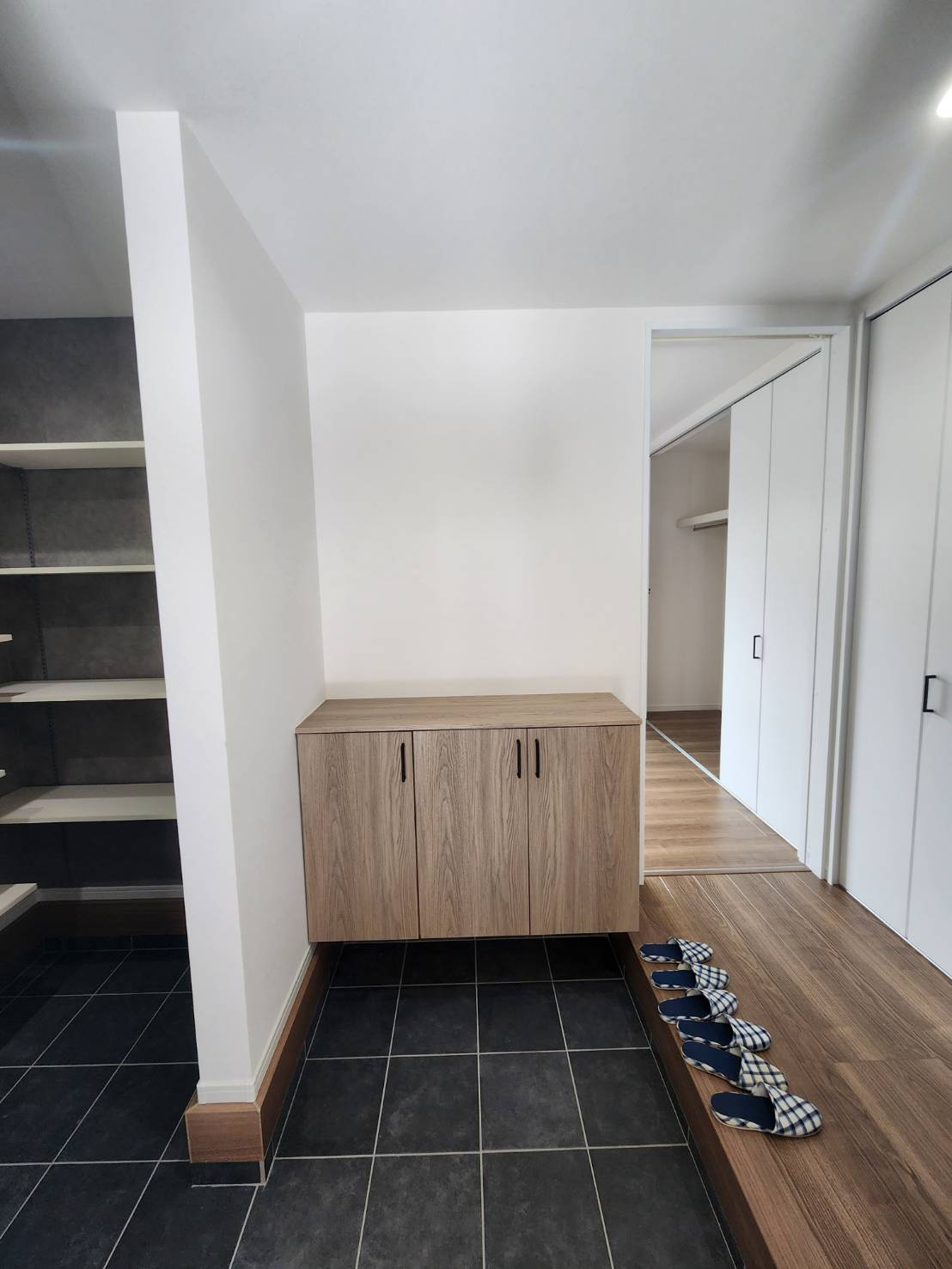 【玄関】の画像