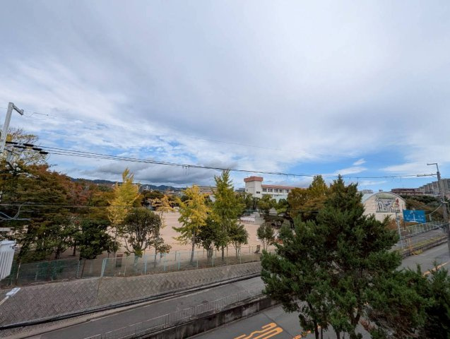 豊中市向丘２丁目の賃貸マンションの展望