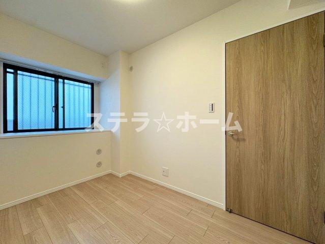 ファミル・パーク鶴見の洋室|使い勝手のいい洋室です