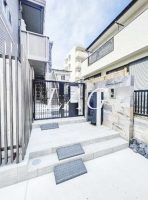 【エントランス】 | ブロンシュ大宮 | エントランスです。