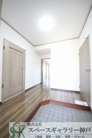 リバーグリーン藤村の玄関|※お部屋により仕様が異なる場合があります※