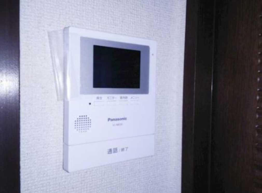 ガーデンハウス三軒茶屋　女性限定　陽当たり良好　バストイレ別のセキュリティ