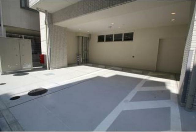 パークアクシス新御徒町Ｅａｓｔの駐車場