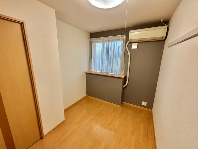 フローリィ・パルク・ヴィーブルの洋室