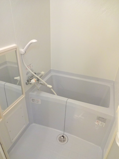 メゾン・パンセの浴室|★ゆったりバスルーム★