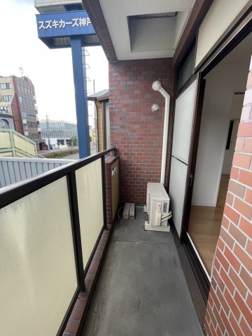 コンドミニアムカワムラのバルコニー|陽当たり良好なバルコニーです