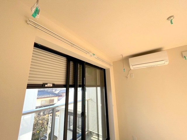 ディアコート船橋の設備|★防犯シャッター★室内物干しフック★