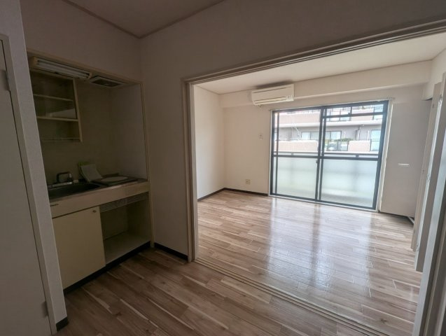 エクシードプラザ豊中の居間・リビング