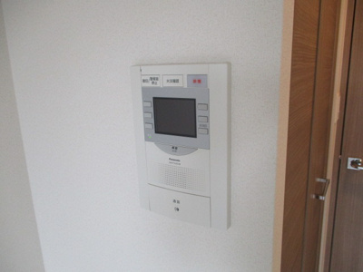 【セキュリティ】 | ララプレイス新大阪シエスタ | ＴＶモニター付きインターホンなので来客時も安心です