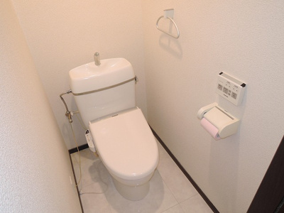 【トイレ】 | ララプレイス新大阪シエスタ | 清潔感のあるきれいなトイレです