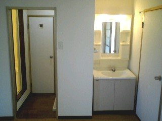 【洗面所】 | コ－トビレッジＡ