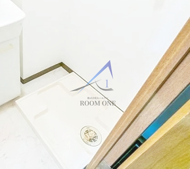 グリフィン横浜・メディオの設備|洗濯機置き場です。