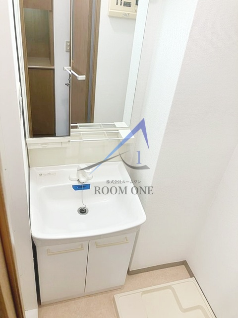 グリフィン横浜・メディオの洗面所|洗面台です。