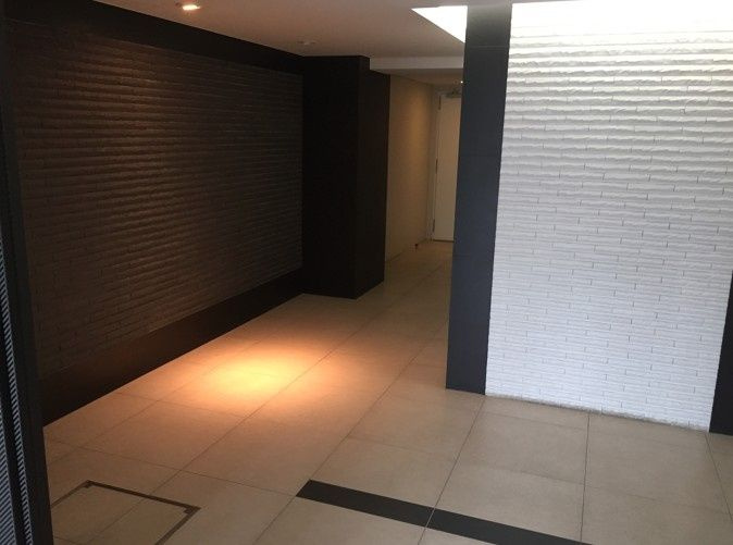 アイルルシェール錦糸町のロビー