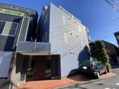 セレステ三軒茶屋の外観