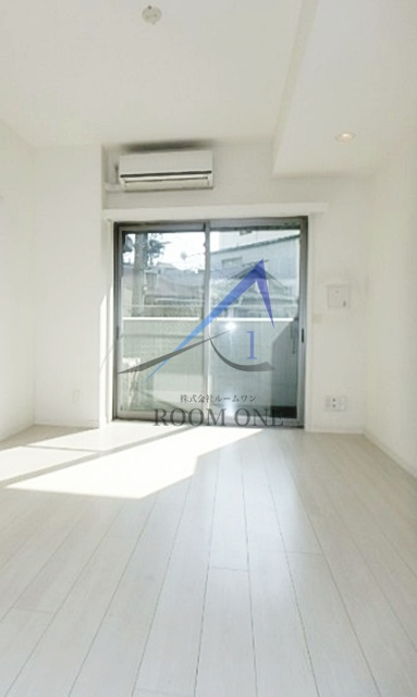 グランド・ガーラ横濱桜木町の居間・リビング|洋室のお部屋です。