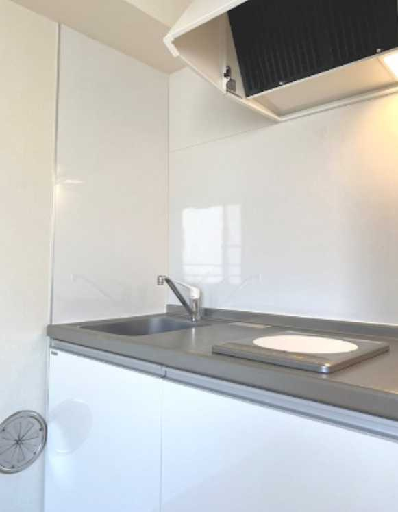 セレステ三軒茶屋　ネット無料　独立洗面台　オートロックのキッチン