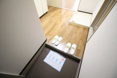 【玄関】 | セントフォレスト下中野A棟