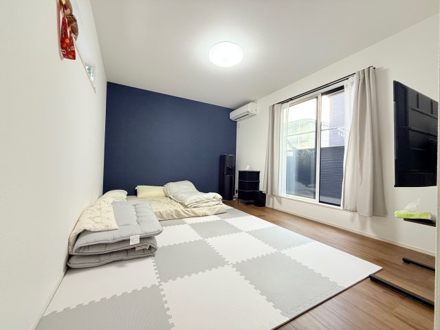 神戸市西区伊川谷町有瀬　戸建の洋室