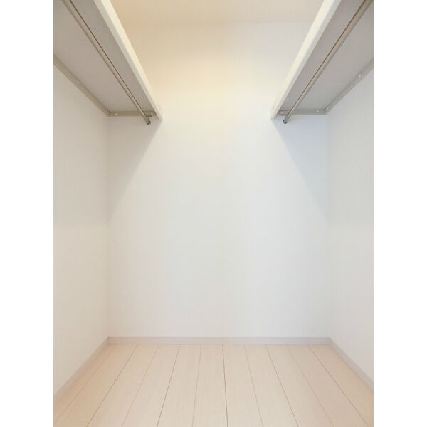 リブリ昭和園の収納