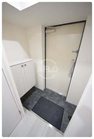 Mv.imp大阪鶴橋の玄関|BADGE鶴橋　玄関