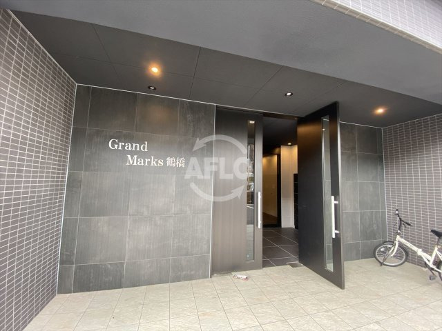 Mv.imp大阪鶴橋のエントランス|BADGE鶴橋　エントランス