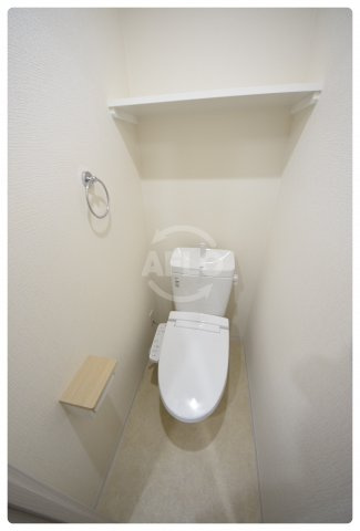 Mv.imp大阪鶴橋のトイレ|BADGE鶴橋　温水洗浄便座