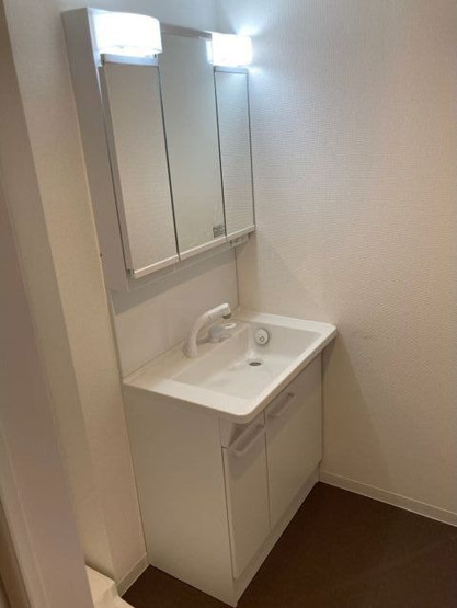 【独立洗面台】