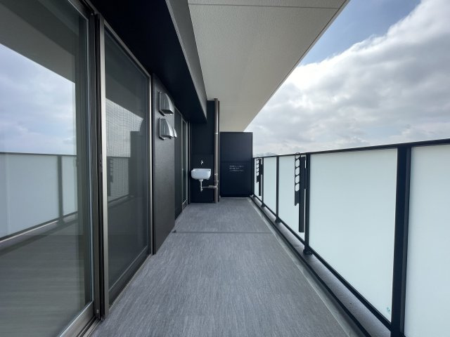 アルファステイツ飯塚駅のバルコニー|西側バルコニー