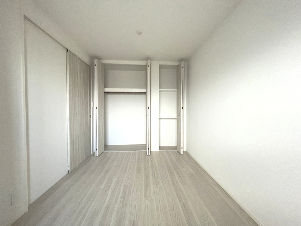 アルファステイツ飯塚駅の洋室|北東側洋室約6.0帖