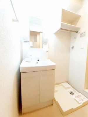 【洗面所】 | ルーチェ高砂 | 脱衣スペースもあります